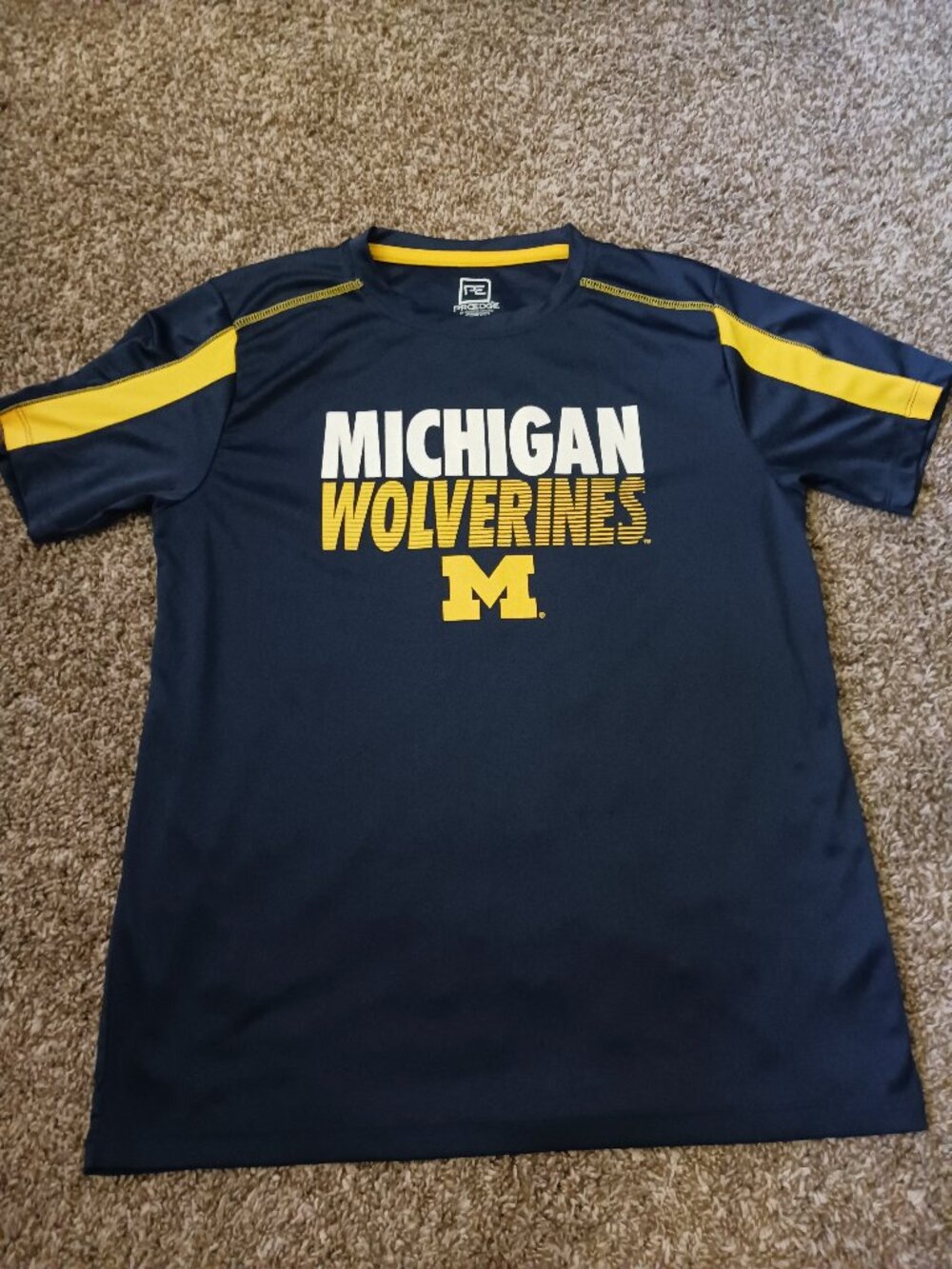 Michigan Woverines Pro Edge Youth shirt XL